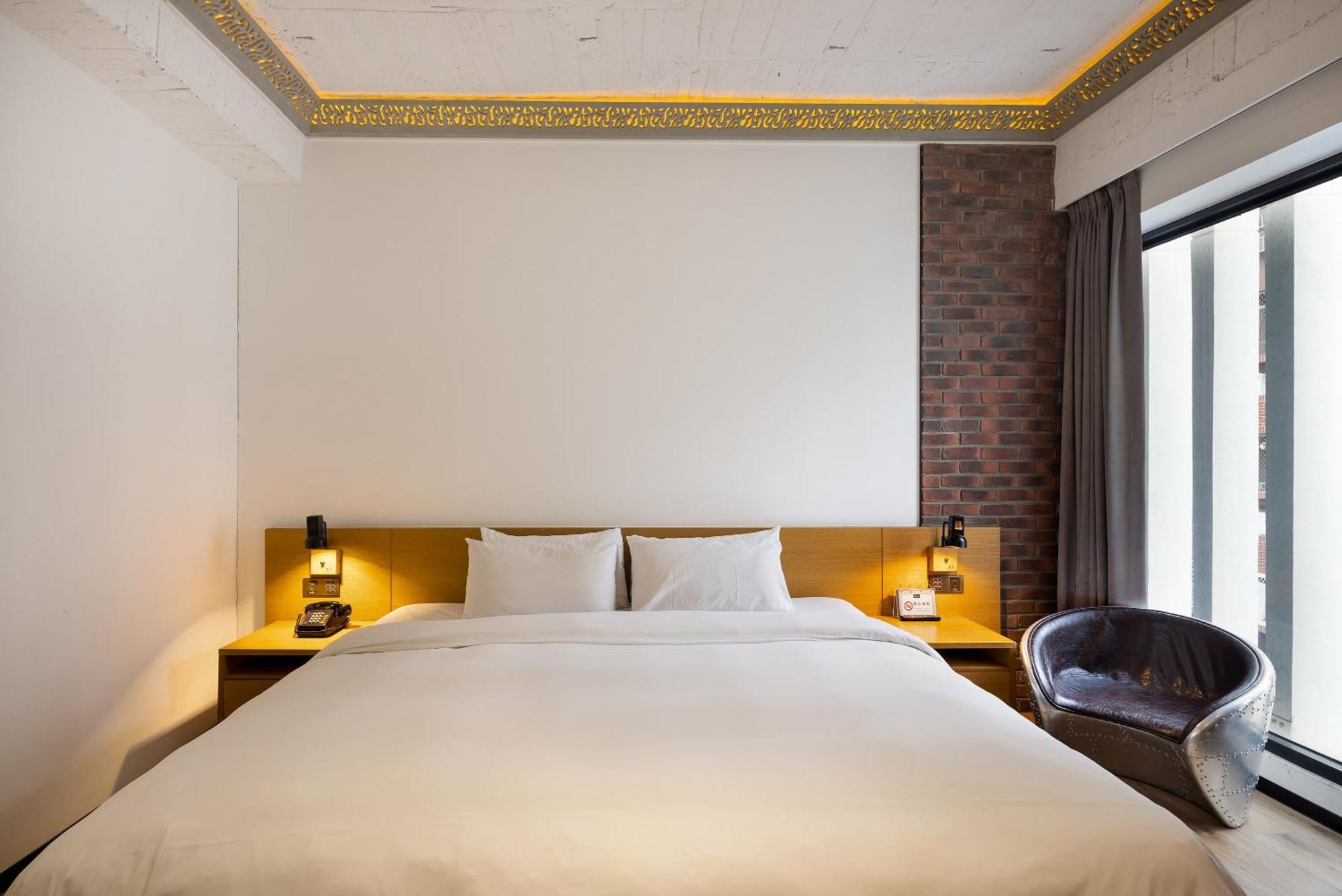 Bluesky Hotel Тайчжун Екстер'єр фото